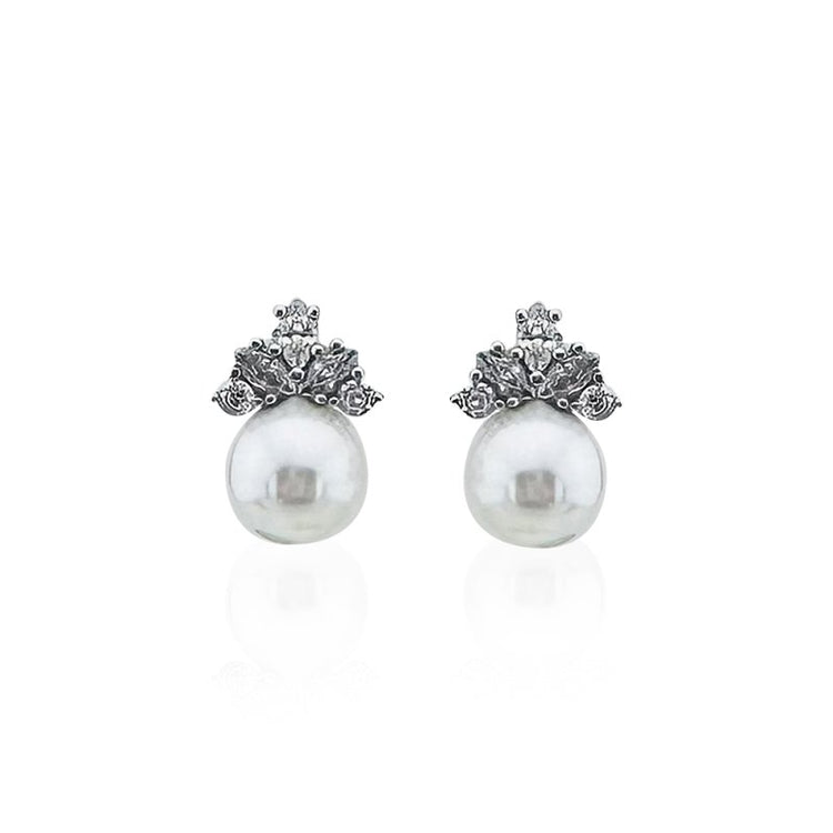 Claudia Pearl Earrings